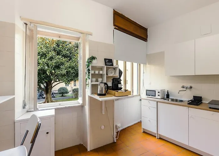 Apartamento Eur-montagnola 4 Guest Apartment, 15 Minutes From The Colosseum, Trastevere