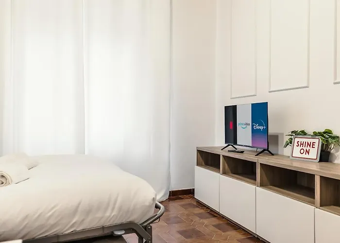 Eur-montagnola 4 Guest Apartment, 15 Minutes From The Colosseum, Trastevere Apartamento Roma