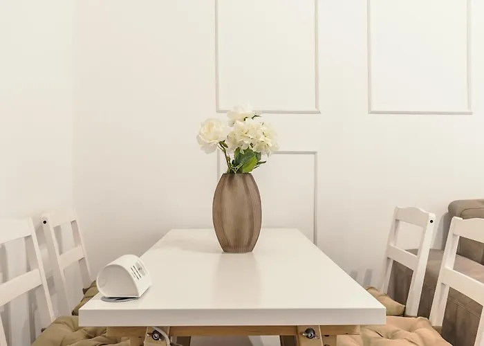 Apartamento Eur-montagnola 4 Guest Apartment, 15 Minutes From The Colosseum, Trastevere Roma